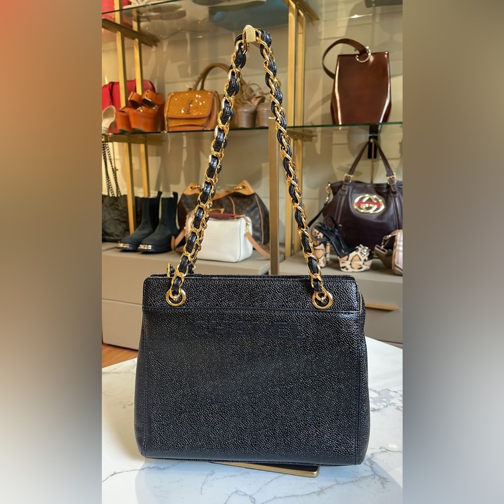 CHANEL -Vintage- Caviar Skin Logo Embroidered Chain Shoulder Bag.